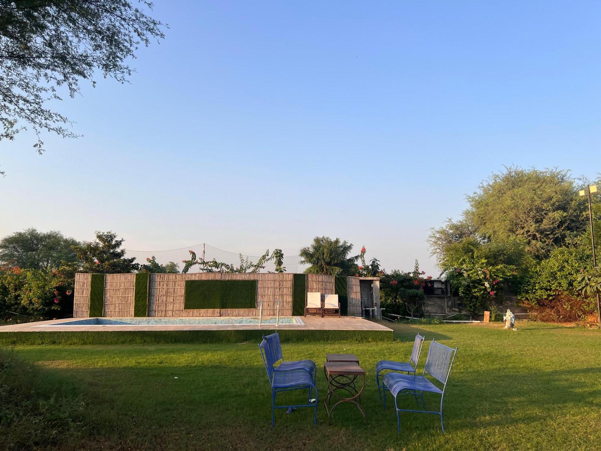 Gazibo Elegant Farm Stay With Swimming Pool جايبور المظهر الخارجي الصورة